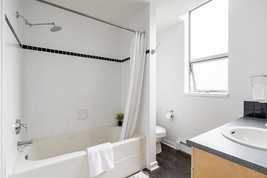 804 919 Station Street Vancouver, BC - 23