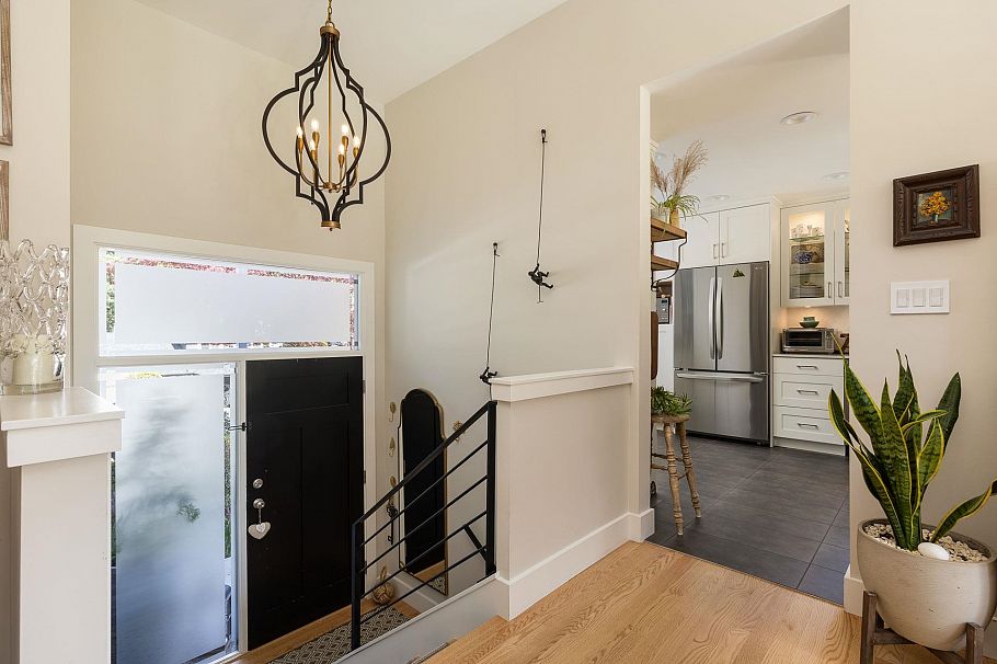 3665 Rutherford Crescent North Vancouver, BC - 15