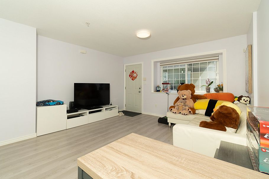 952 E 31st Avenue Vancouver, BC - 13