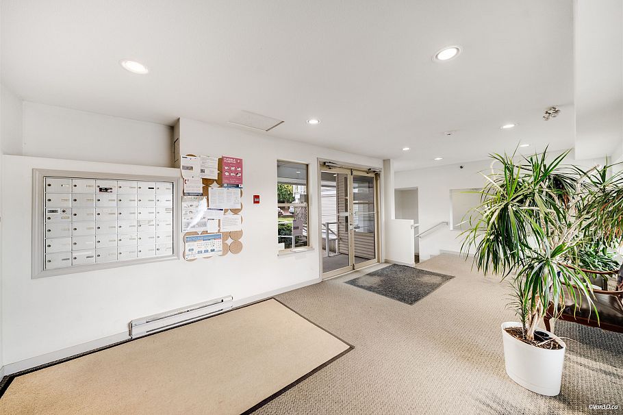 110 1615 Frances Street Vancouver, BC - 31