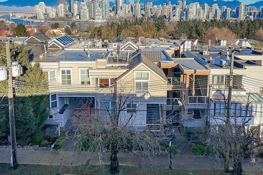 107 933 W 8th Avenue Vancouver, BC - 18