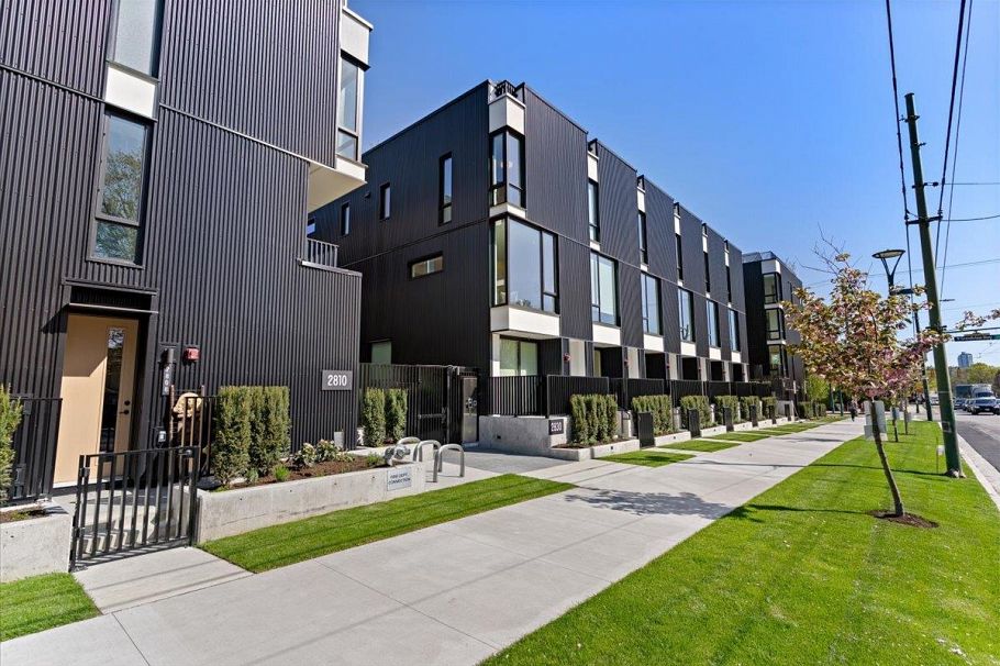 231 2830 Nanaimo Street Vancouver, BC - 3