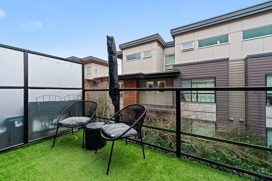 7 533 E 3rd Street North Vancouver, BC - 12