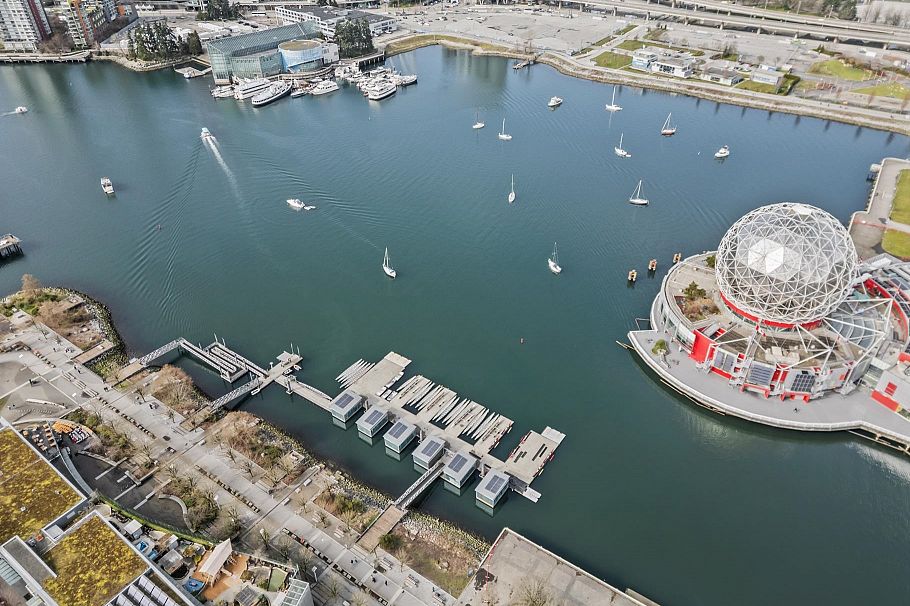 305 1775 Quebec Street Vancouver, BC - 4