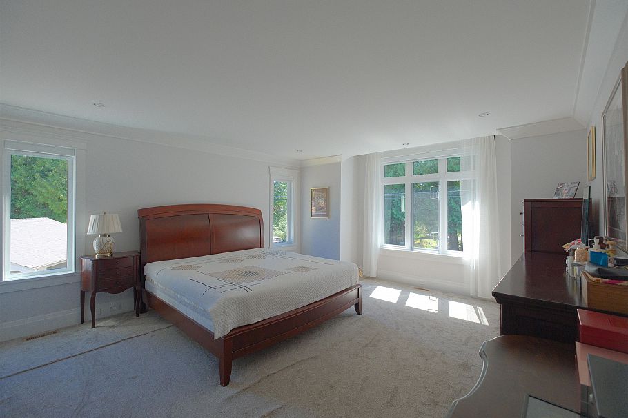 1198 Edgewood Road North Vancouver, BC - 14