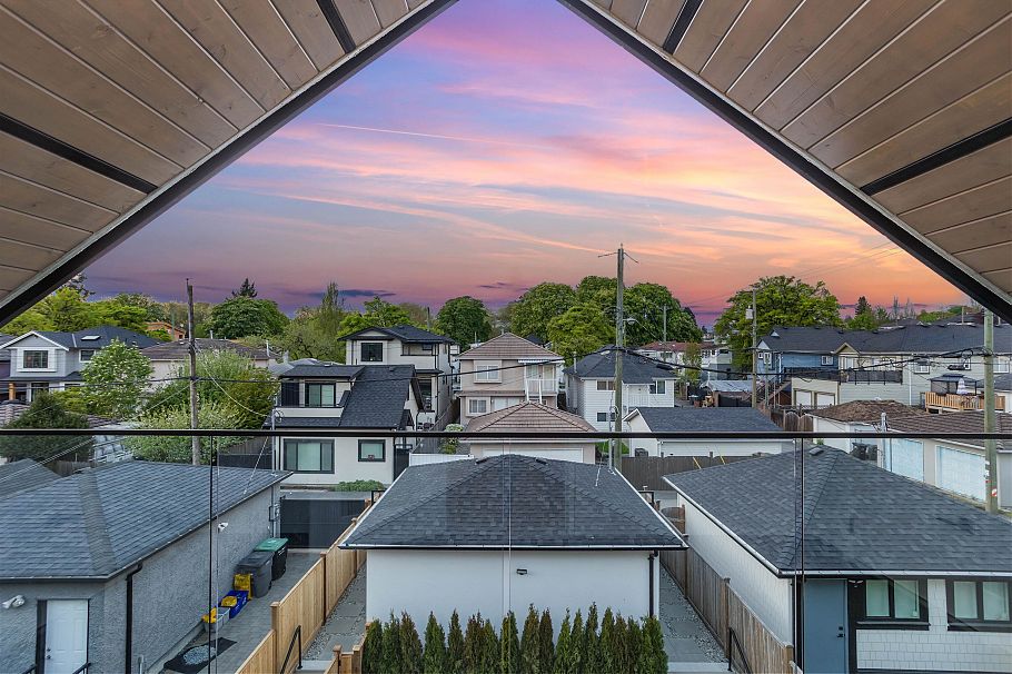 2 165 E 45th Avenue Vancouver, BC - 15