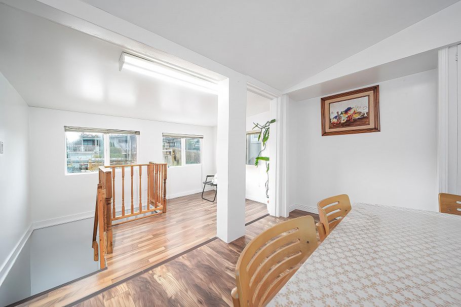 3134 E 1st Avenue Vancouver, BC - 11