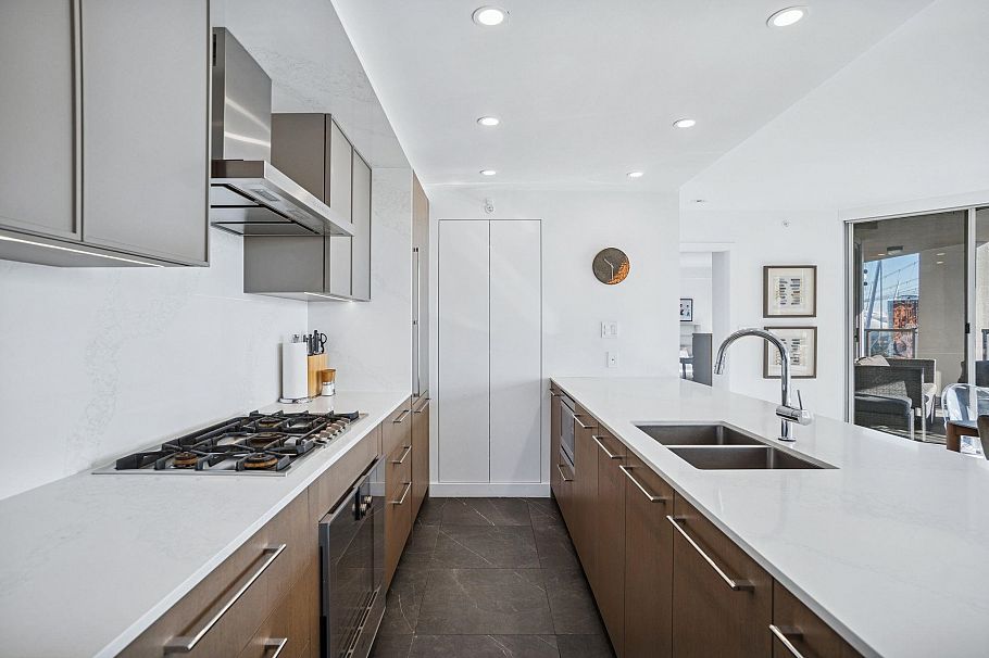 1903 989 Beatty Street Vancouver, BC - 18