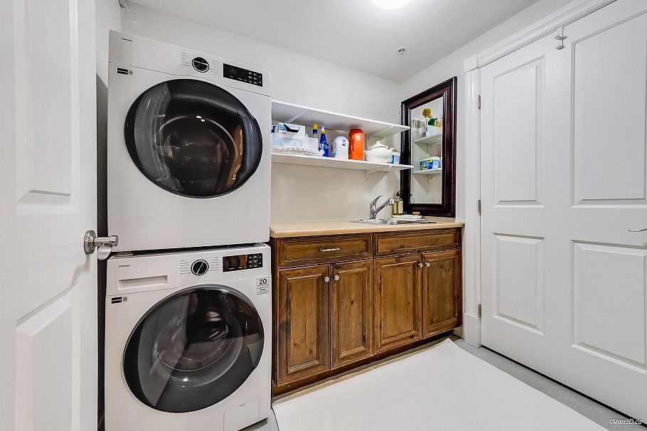 3113 W 42nd Avenue Vancouver, BC - 36