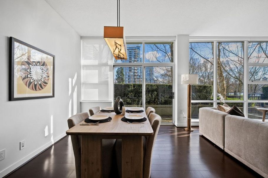 TH105 638 Beach Crescent Vancouver, BC - 35