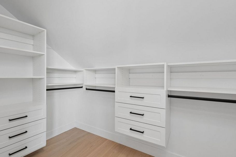 2 2752 Graveley Street Vancouver, BC - 23