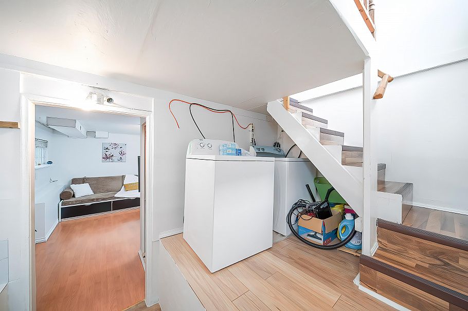 3134 E 1st Avenue Vancouver, BC - 17