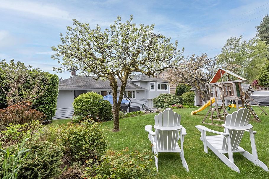 4384 Highland Boulevard North Vancouver, BC - 29