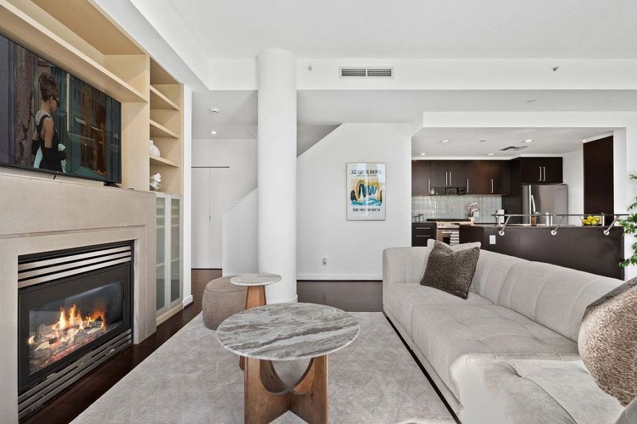 TH105 638 Beach Crescent Vancouver, BC - 25