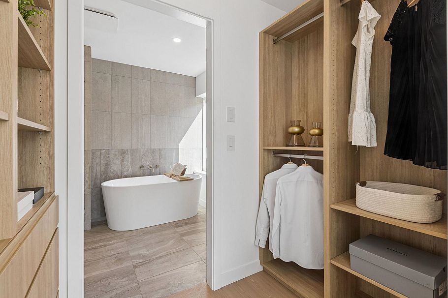 1 6040 Larch Street Vancouver, BC - 12