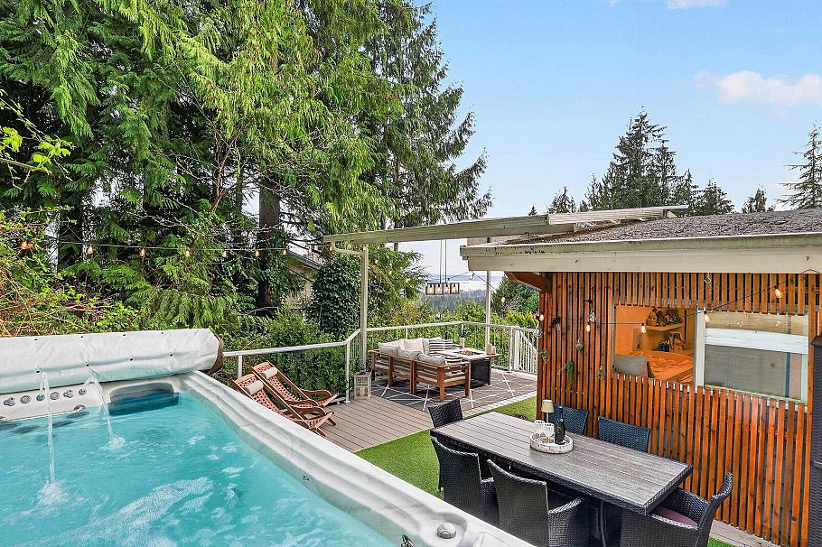 668 Alpine Court North Vancouver, BC - 30