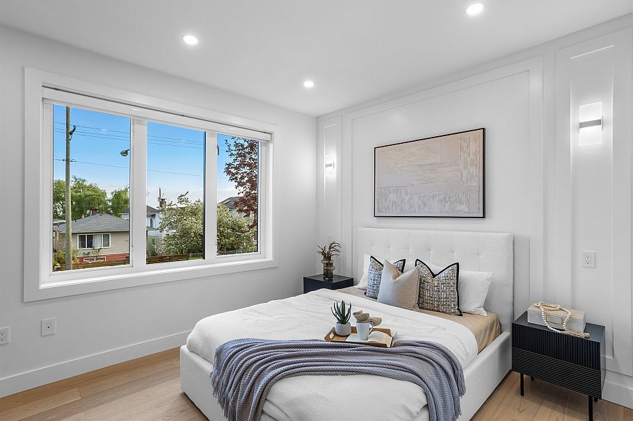 1 165 E 45th Avenue Vancouver, BC - 11