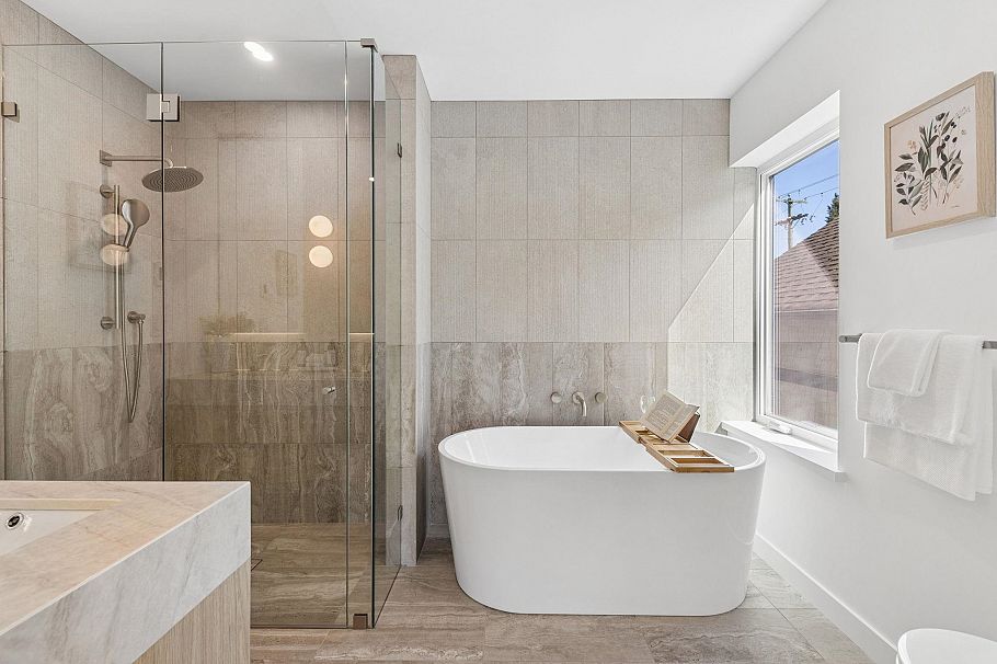 1 6040 Larch Street Vancouver, BC - 13