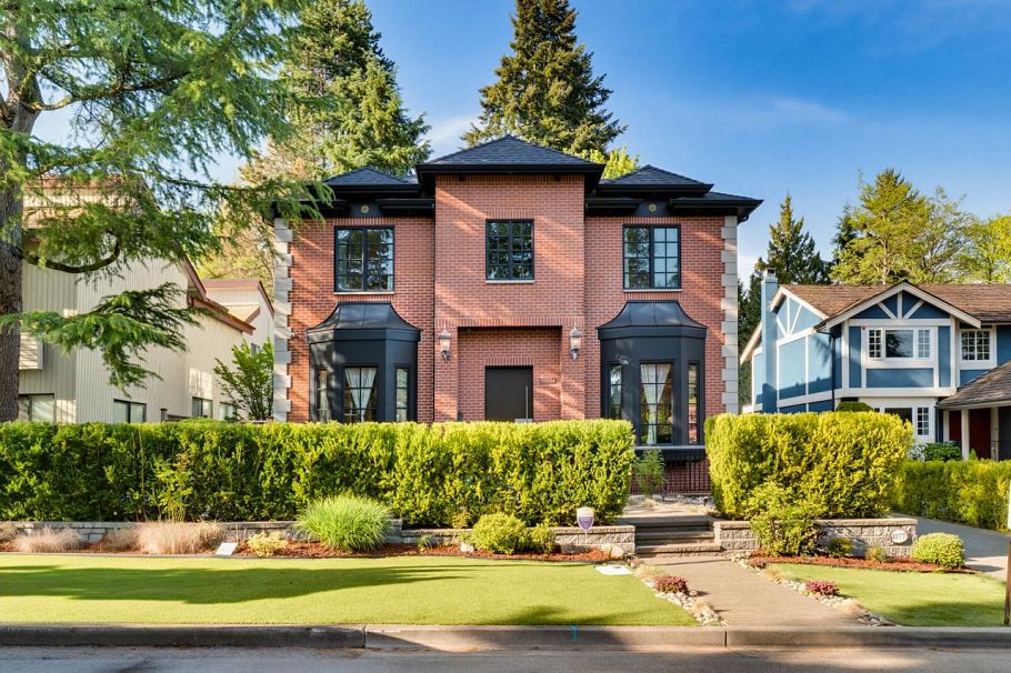 4177 Doncaster Way Vancouver, BC - 1