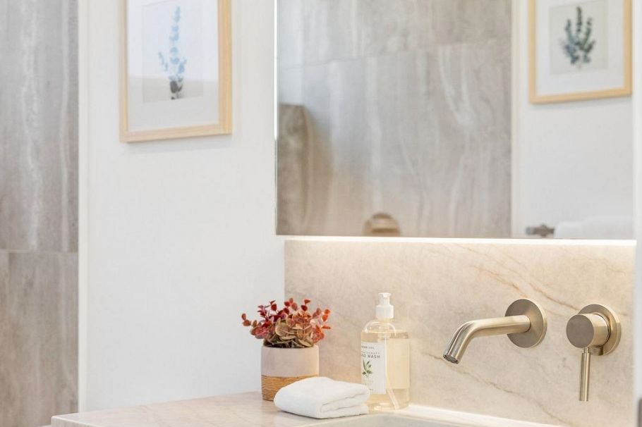 1 6040 Larch Street Vancouver, BC - 28