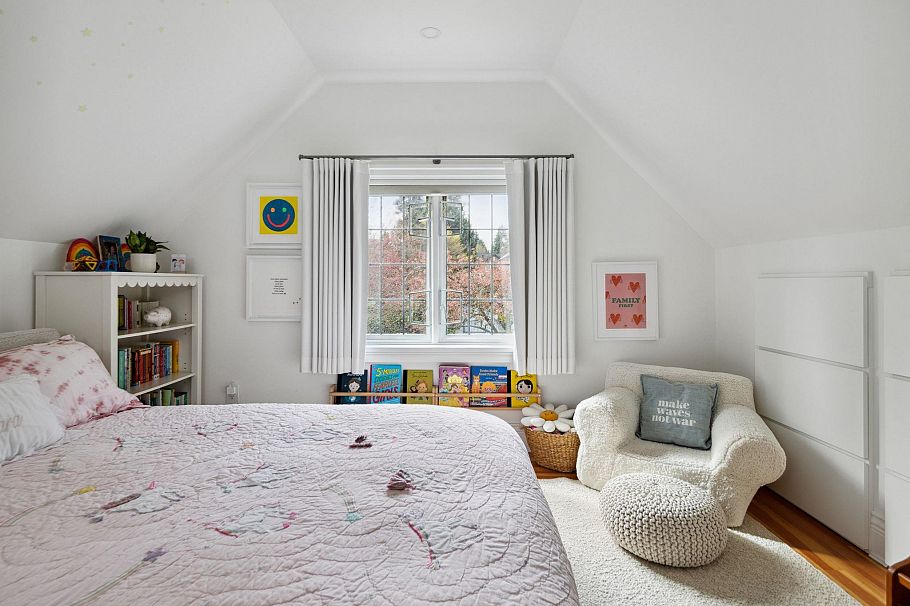 1749 W 38th Avenue Vancouver, BC - 15