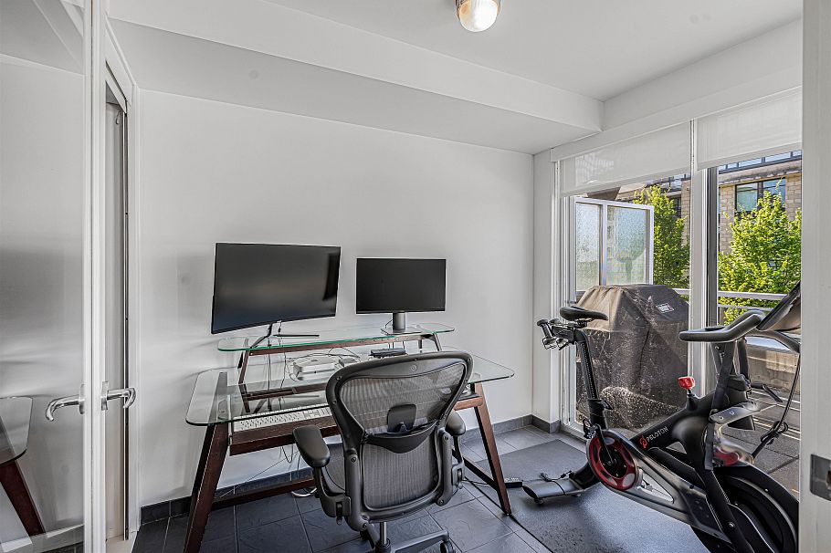 207 122 E 3rd Street North Vancouver, BC - 9