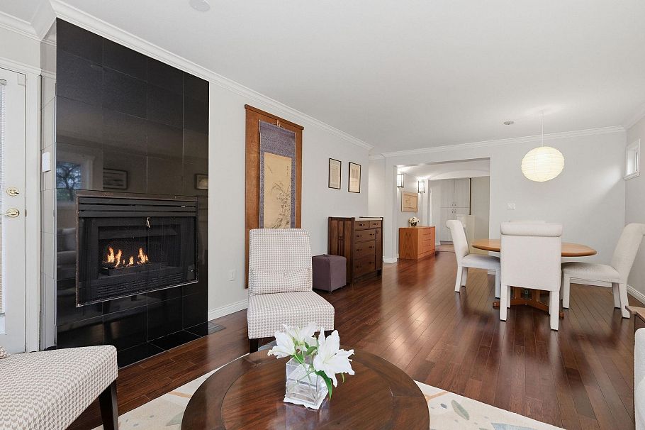 1558 Bowser Avenue North Vancouver, BC - 9