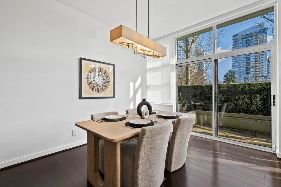 TH105 638 Beach Crescent Vancouver, BC - 30