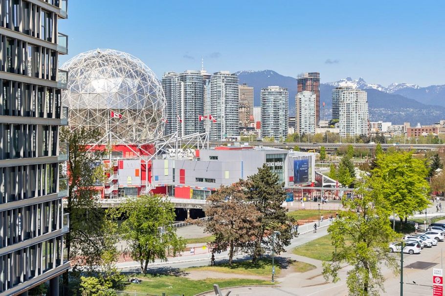 806 1618 Quebec Street Vancouver, BC - 1