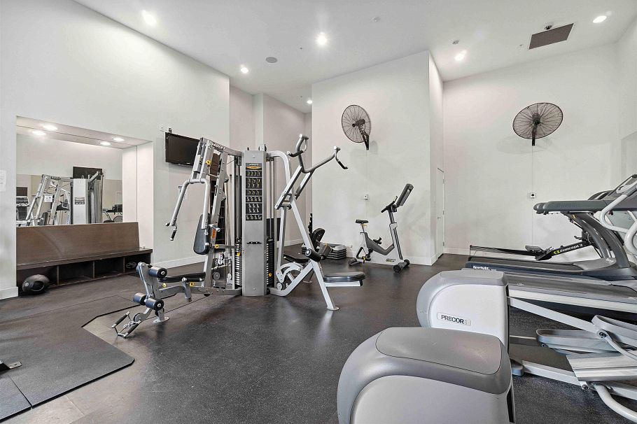 901 1320 Chesterfield Avenue North Vancouver, BC - 28