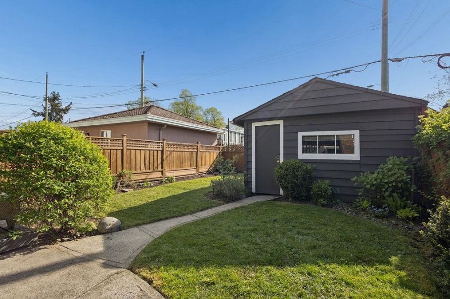 4344 Skeena Street Vancouver, BC - 33