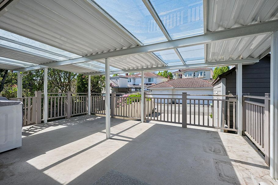 7621 Elliott Street Vancouver, BC - 39