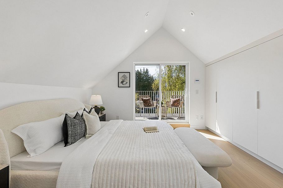 1 6040 Larch Street Vancouver, BC - 23