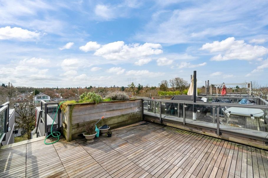 8 531 E 16th Avenue West Vancouver, BC - 24