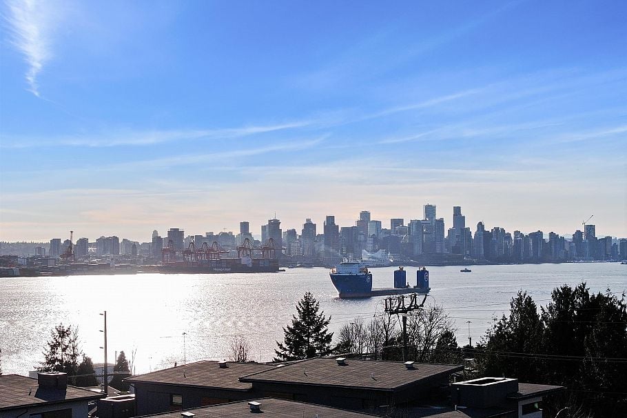 7 533 E 3rd Street North Vancouver, BC - 1