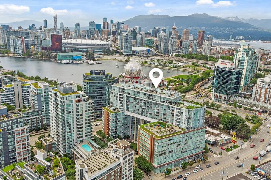 806 1618 Quebec Street Vancouver, BC - 32