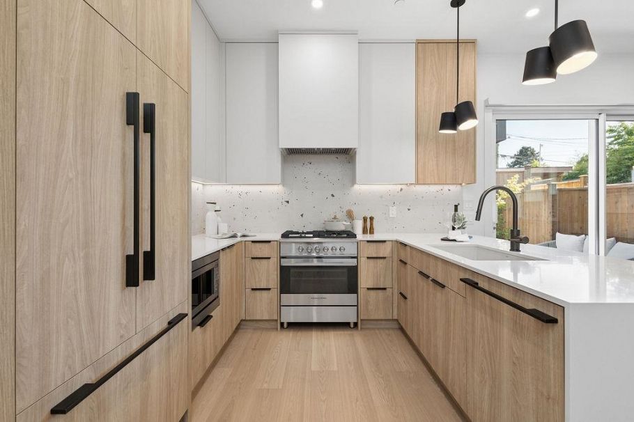2 2752 Graveley Street Vancouver, BC - 6