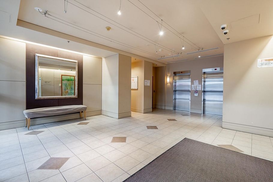 906 3438 Vanness Avenue Vancouver, BC - 4