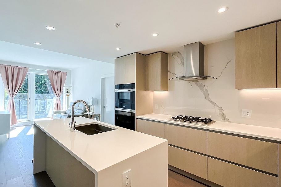 313 5168 Cambie Street Vancouver, BC - 13