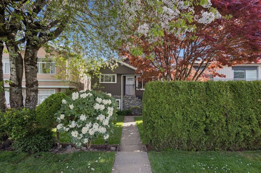 4344 Skeena Street Vancouver, BC - 35