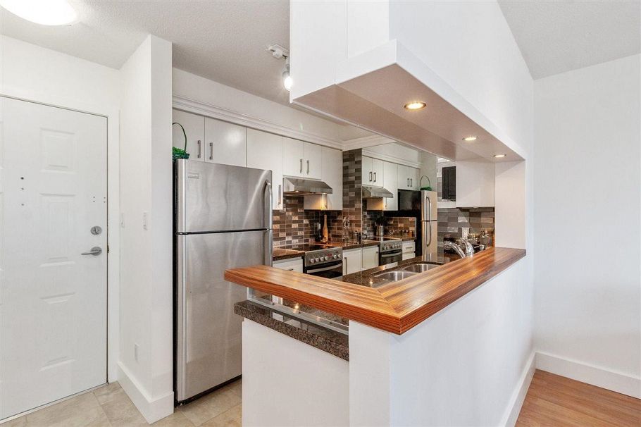 1001 3455 Ascot Place Vancouver, BC - 5