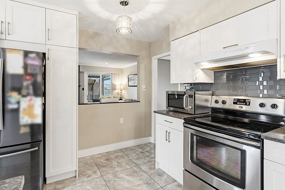 3951 William Street Burnaby, BC - 11