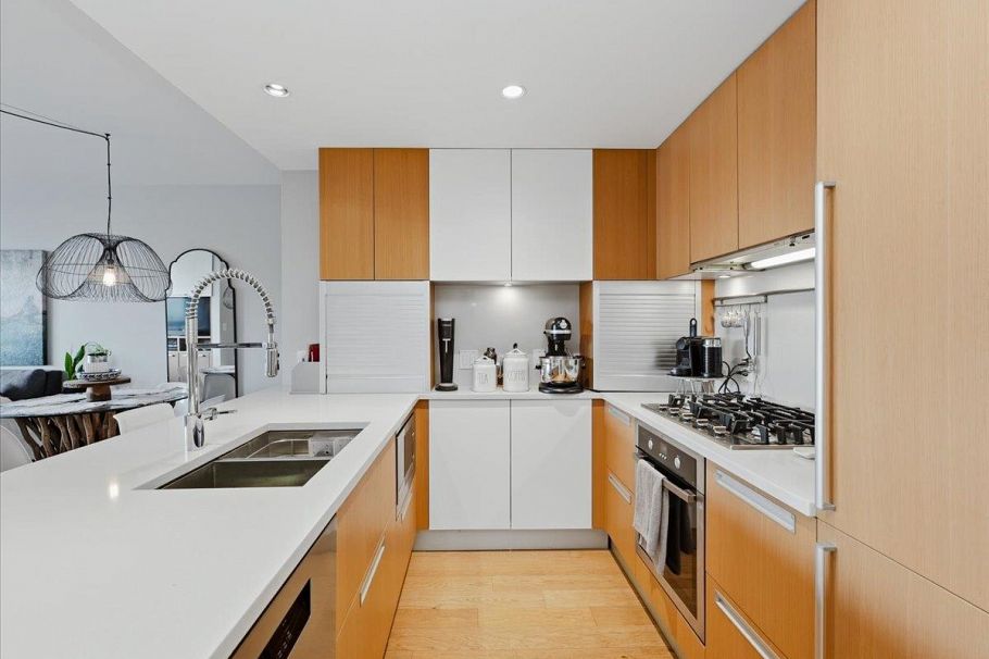 806 288 W 1st Avenue Vancouver, BC - 4