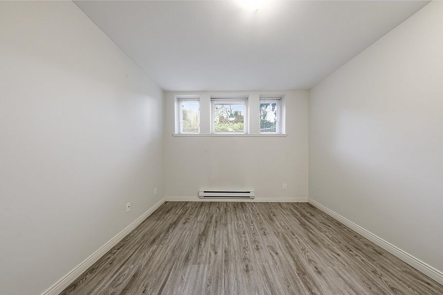 1737 Frances Street Vancouver, BC - 25