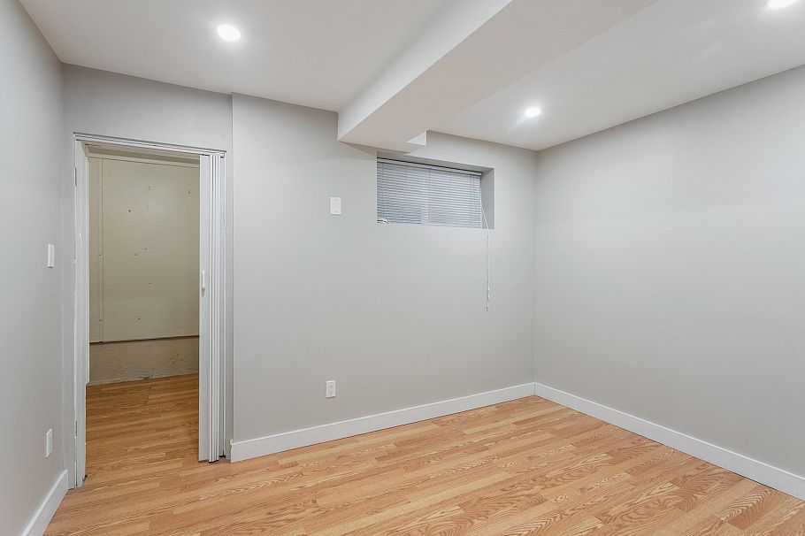 3951 William Street Burnaby, BC - 23