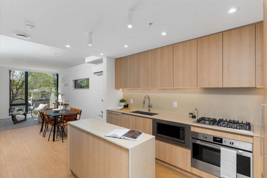 231 2830 Nanaimo Street Vancouver, BC - 4