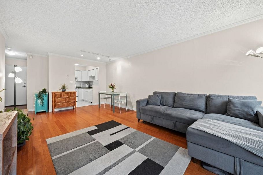 308 1476 W 10th Avenue Vancouver, BC - 2