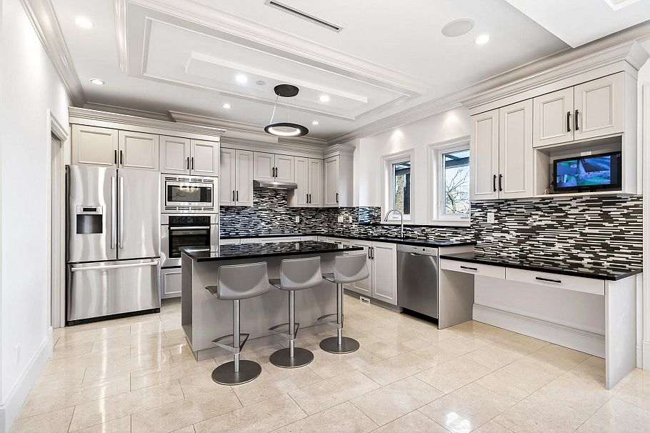 3715 W 22nd Avenue Vancouver, BC - 7