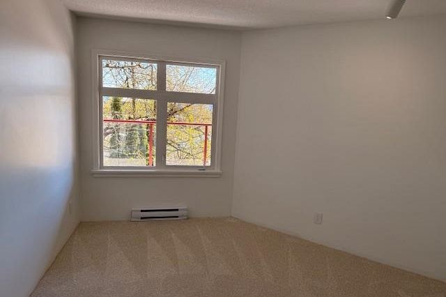 322 121 W 29 Street North Vancouver, BC - 11