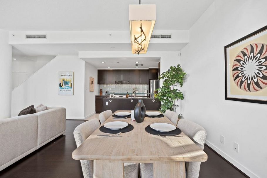 TH105 638 Beach Crescent Vancouver, BC - 32